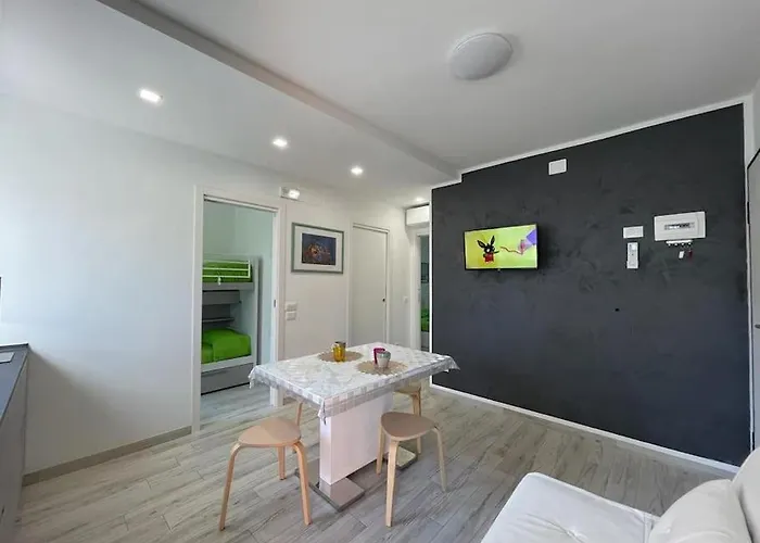 Baja Moderno Trilocale Vicino Al Mare Bibione