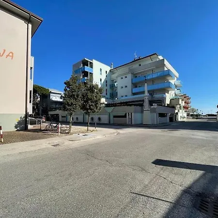 Διαμέρισμα Baja Moderno Trilocale Vicino Al Mare *