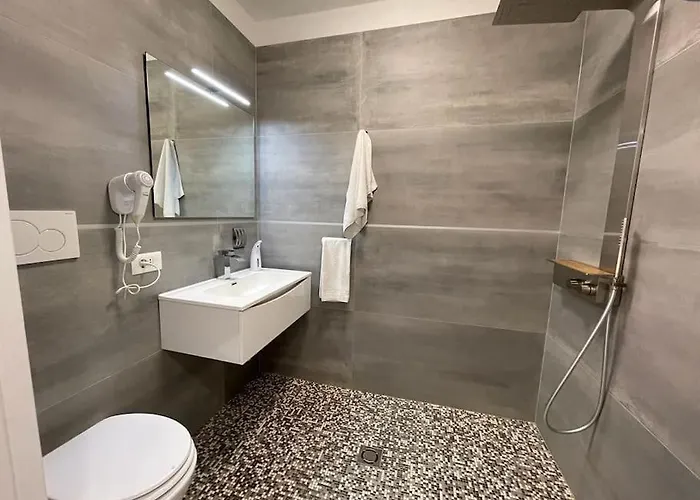 Baja Moderno Trilocale Vicino Al Mare Бібіоне